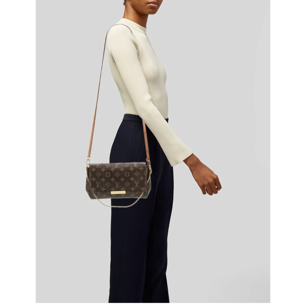 Louis Vuitton PM Favorite Monogram Shoulder Bag - Picture 2 of 16